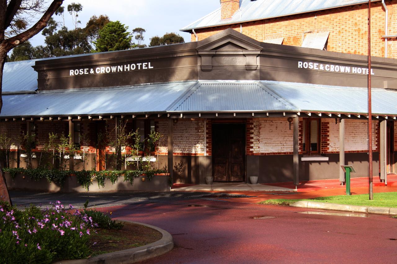 Rose & Crown Hotel Perth Esterno foto